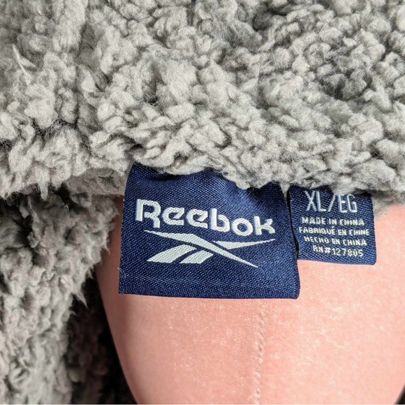 NWT Reebok sport jacket - XL - Picture 2 of 7